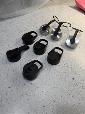 Iron Flask Lid Lot